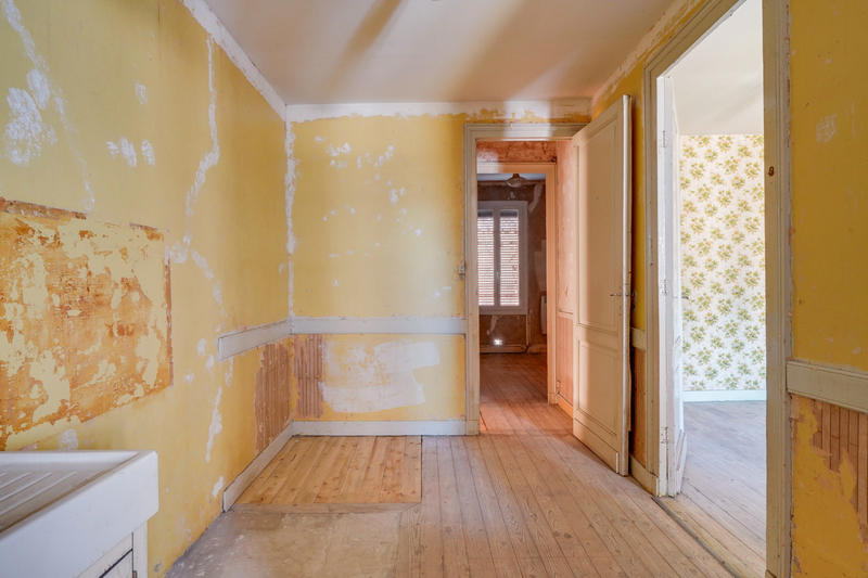 Maison - 102 m² - 7 pièces