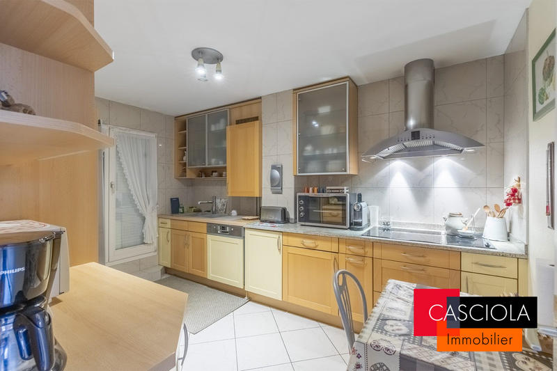 Appartement - 136 m² - 5 pièces