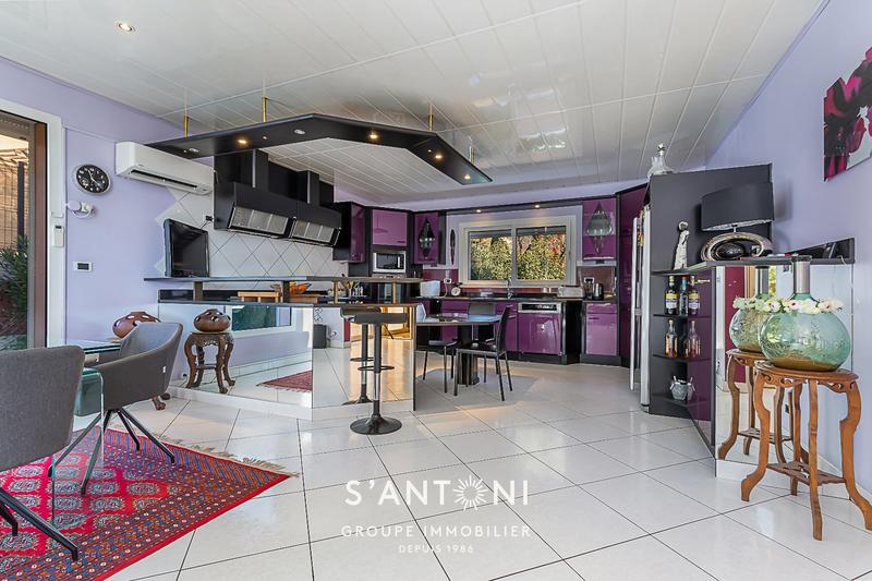 Maison - 160 m² - 5 pièces