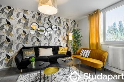 Chambre - 9 m² - 1 pièce