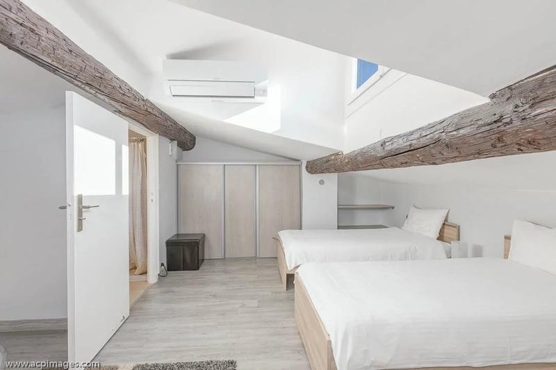 Appartement - 90 m² - 4 pièces