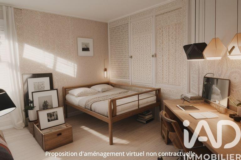 Maison - 305 m² - 10 pièces