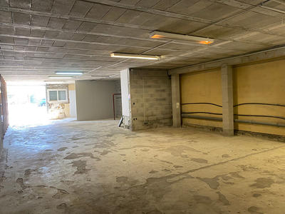 Local d'activité / Entrepôt - 140 m²