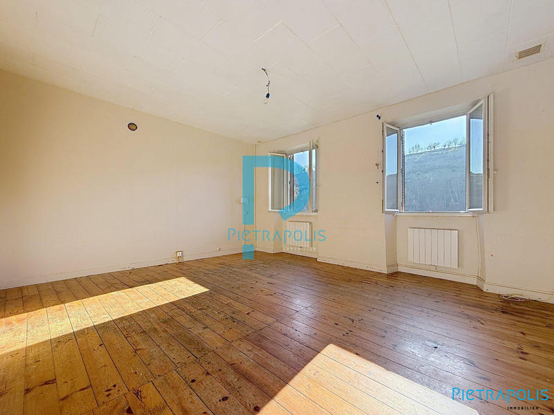 Maison - 90 m² - 3 pièces