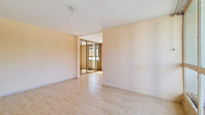 Appartement - 98 m² - 5 pièces