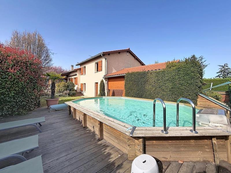 Villa - 180 m² - 6 pièces