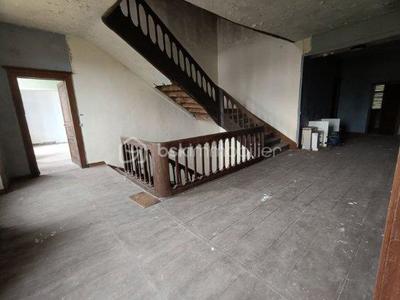 Maison - 500 m² - 23 pièces