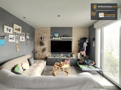 Maison - 157 m² - 9 pièces