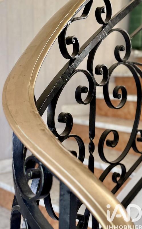 Maison - 175 m² - 8 pièces