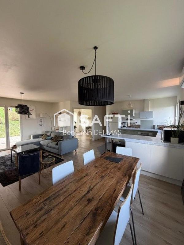 Maison - 90 m² - 4 pièces