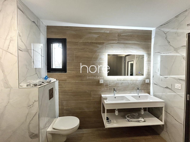 Maison - 144 m² - 5 pièces