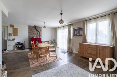 Maison - 93 m² - 4 pièces