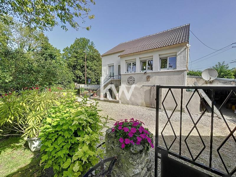 Maison traditionnelle - 127 m² - 6 pièces