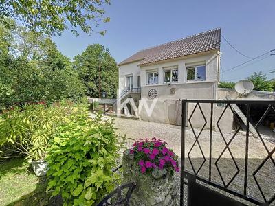 Maison traditionnelle - 127 m² - 6 pièces