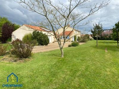 Maison - 167 m² - 7 pièces