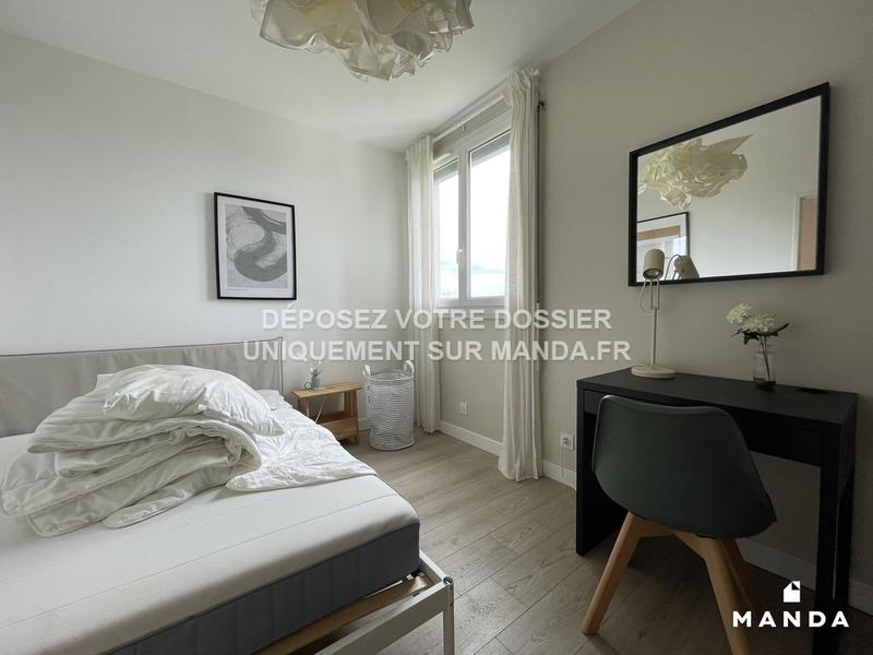 Chambre - 10 m² - 4 pièces
