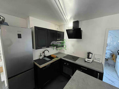 Appartement - 80 m² - 3 pièces