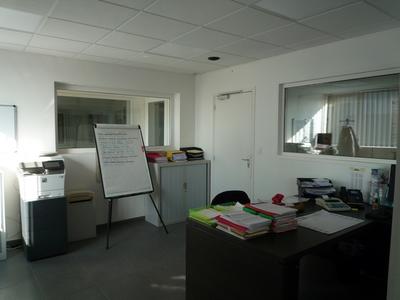 Bureau - 1 230 m² - 14 pièces
