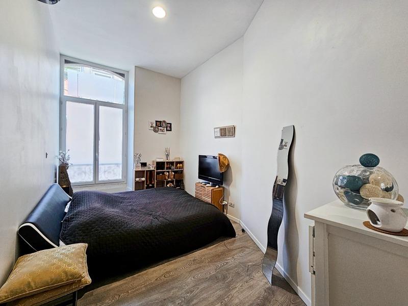 Appartement bourgeois - 128 m² - 6 pièces