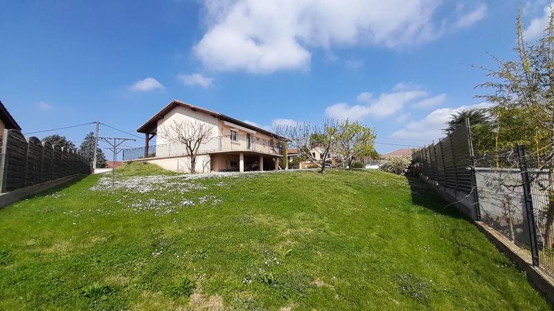 Villa - 80 m² - 4 pièces