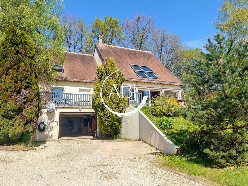 Maison - 206 m² - 7 pièces