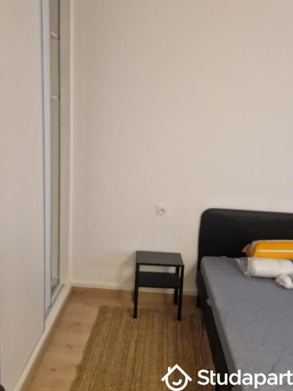 Chambre - 9 m² - 1 pièce