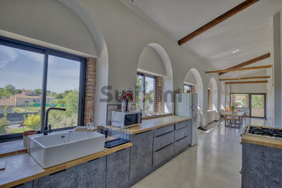 Mas - 290 m² - 7 pièces