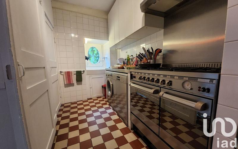 Maison - 204 m² - 5 pièces