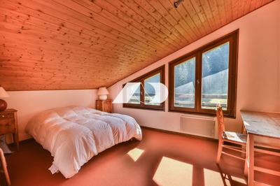 Appartement - 122 m² - 6 pièces