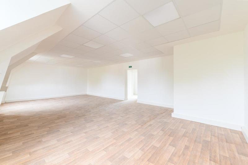 Local commercial - 91 m² - 2 pièces