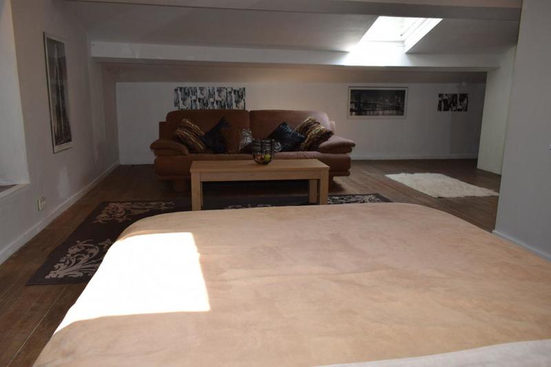 Villa - 141 m² - 9 pièces