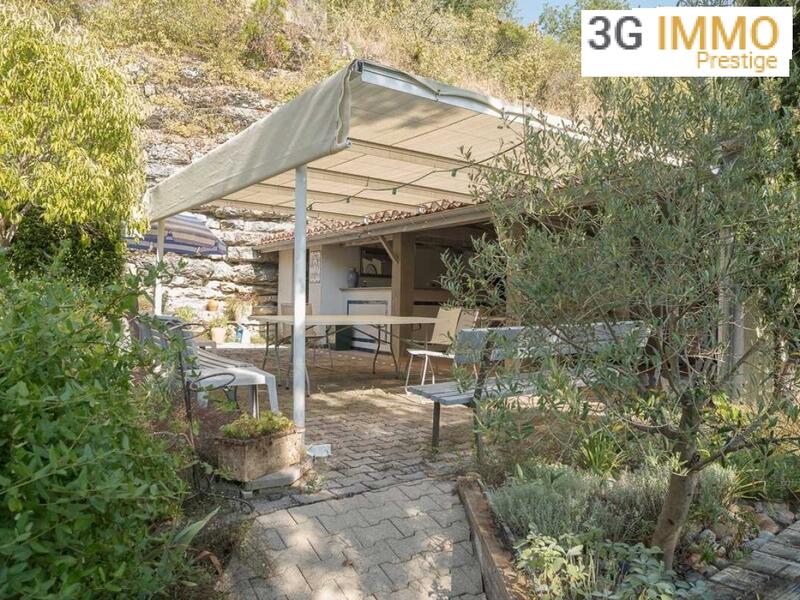 Maison - 152 m² - 8 pièces