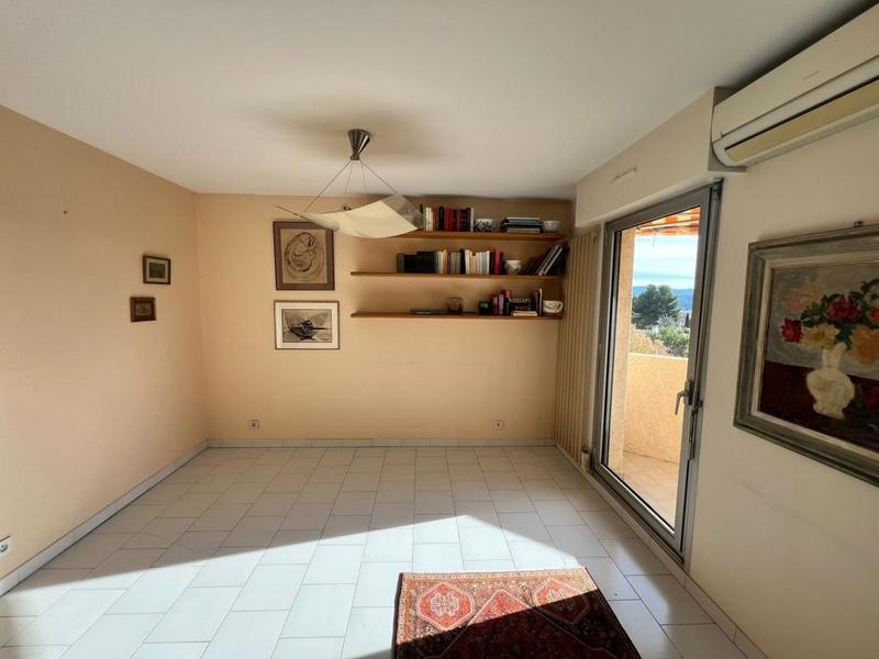 Appartement - 101 m² - 4 pièces