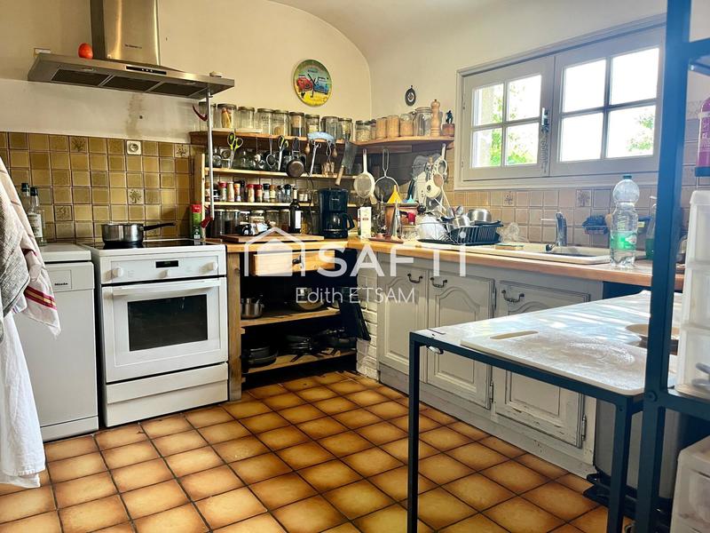 Maison - 140 m² - 8 pièces