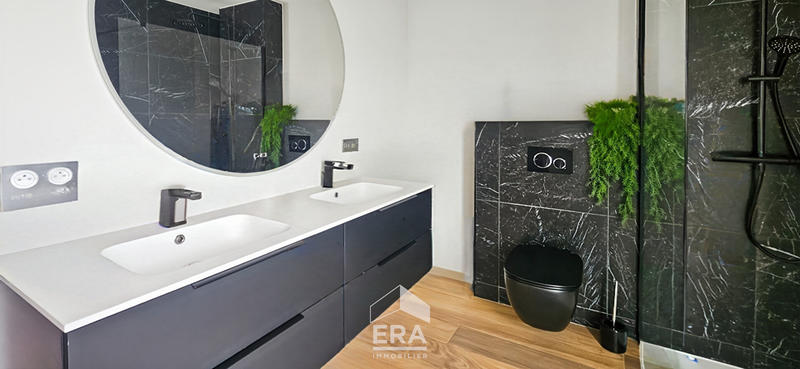 Maison - 160 m² - 6 pièces