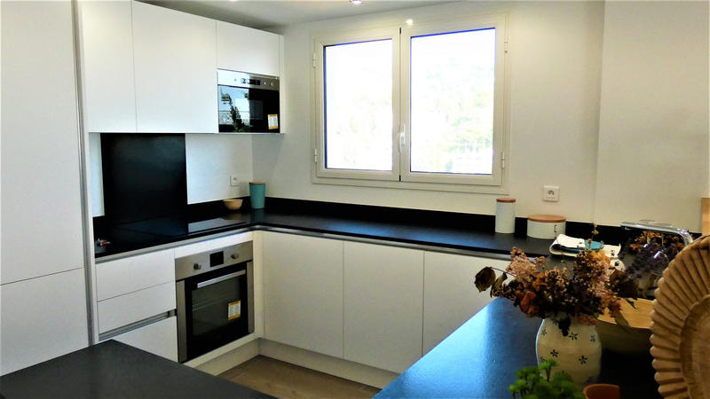 Appartement - 77 m² - 3 pièces