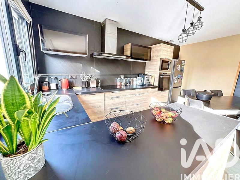 Maison - 122 m² - 7 pièces