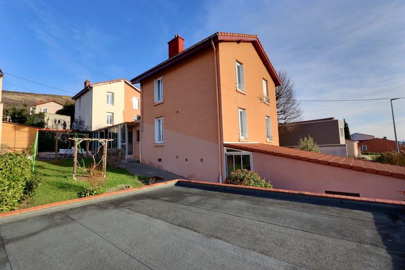 Maison - 97 m² - 4 pièces