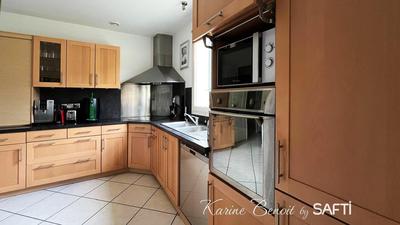 Maison - 171 m² - 7 pièces