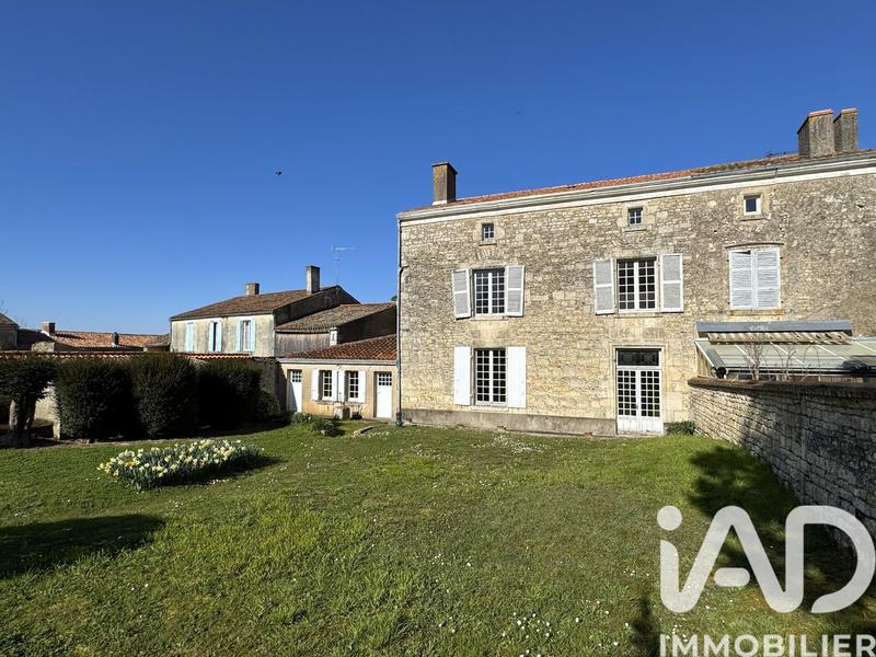 Maison de ville - 312 m² - 12 pièces