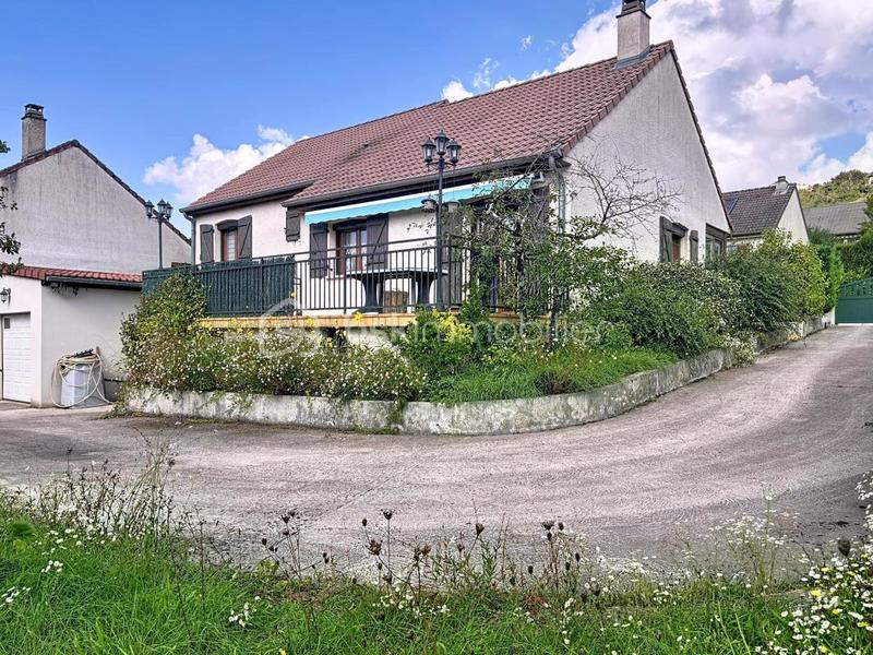 Maison traditionnelle - 99 m² - 5 pièces