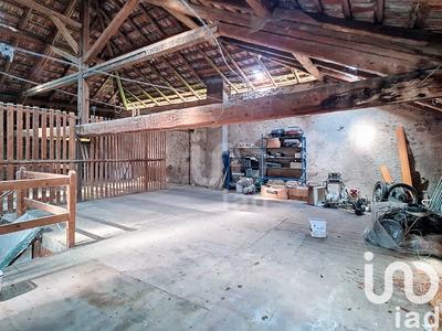 Maison - 370 m² - 18 pièces