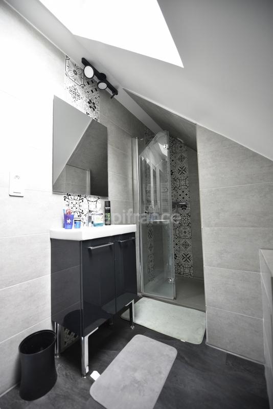 Maison - 111 m² - 5 pièces