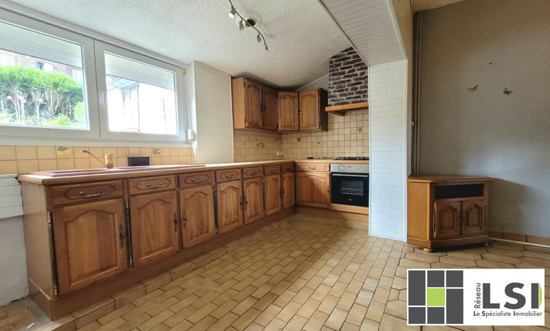 Maison - 95 m² - 6 pièces