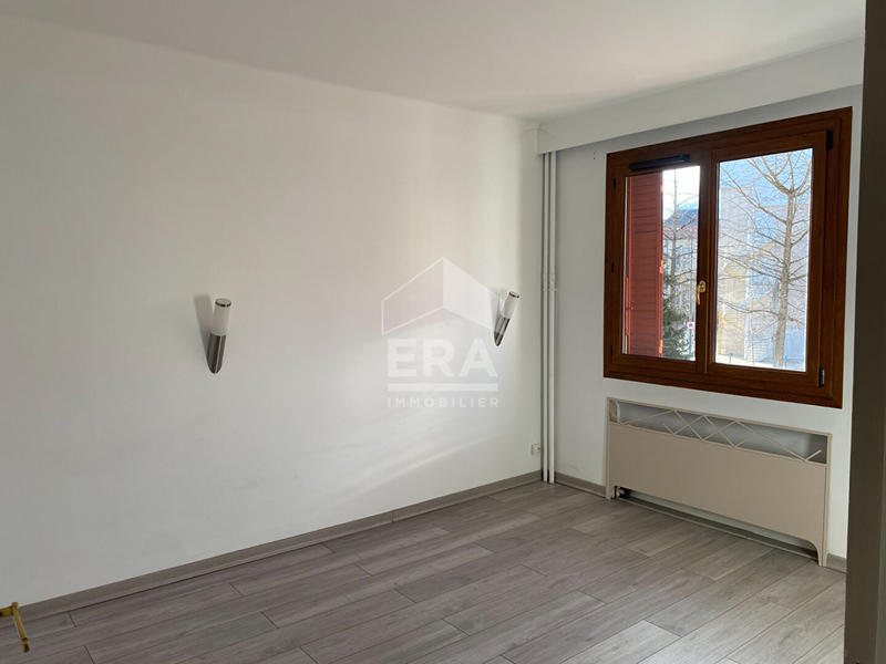 Appartement - 94 m² - 4 pièces