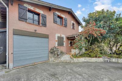 Propriété - 147 m² - 5 pièces