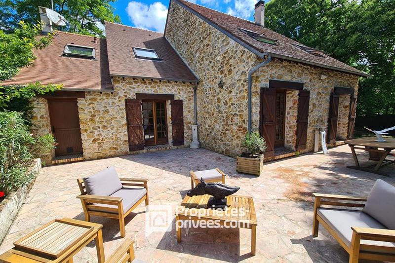 Maison - 205 m² - 8 pièces