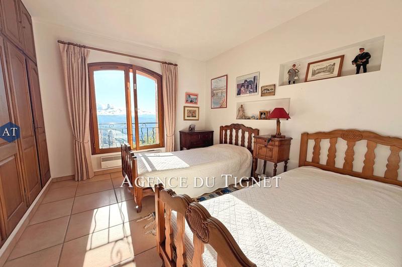 Maison - 217 m² - 7 pièces