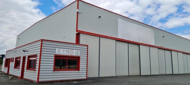 Parking / Garage - 1 800 m²