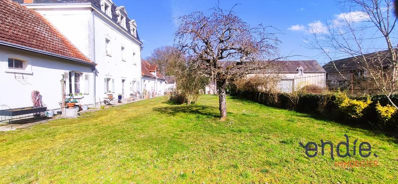 Maison - 294 m² - 12 pièces